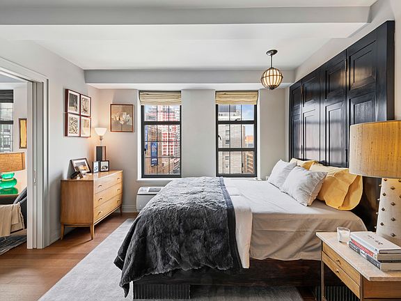 3rd image of 465 W 23rd St APT 12C