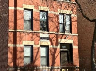 1234 W Flournoy St APT 3R, Chicago, IL 60607