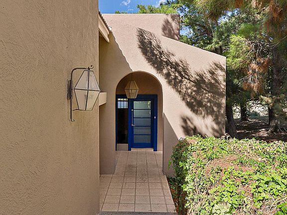 4th image of 5848 Mira Serena Dr