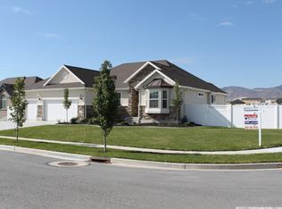 8438 S Birch Water Ln, West Jordan, UT 84081