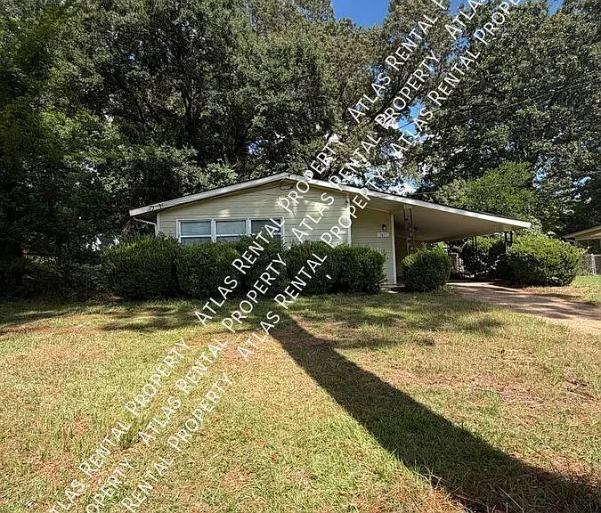 3871 Sherwood Dr — Photo 3
