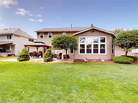 2nd image of 126 Pepperdine Dr
