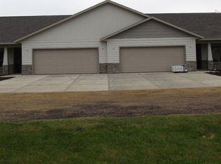 306 E 6th, Luverne, MN 56156