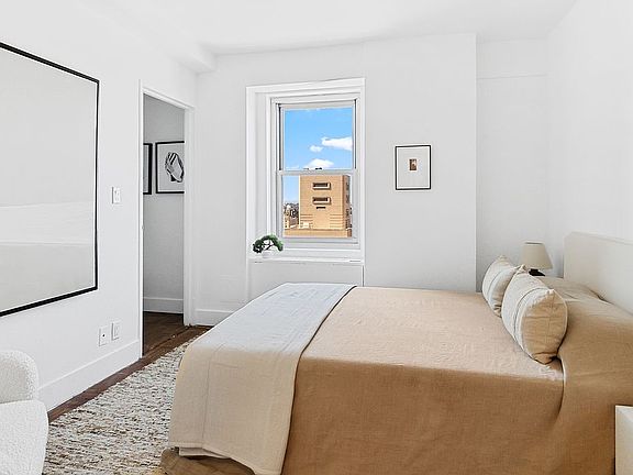 5th image of 20 E 9th St #24A