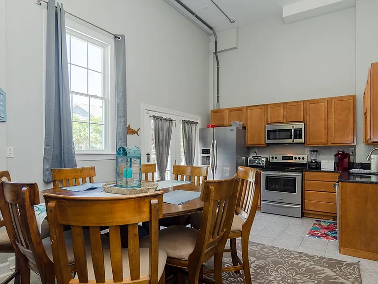 102 Moorefield Dr — Photo 25