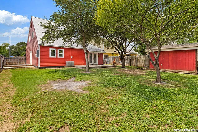 6202 Valley Pawn — Photo 13