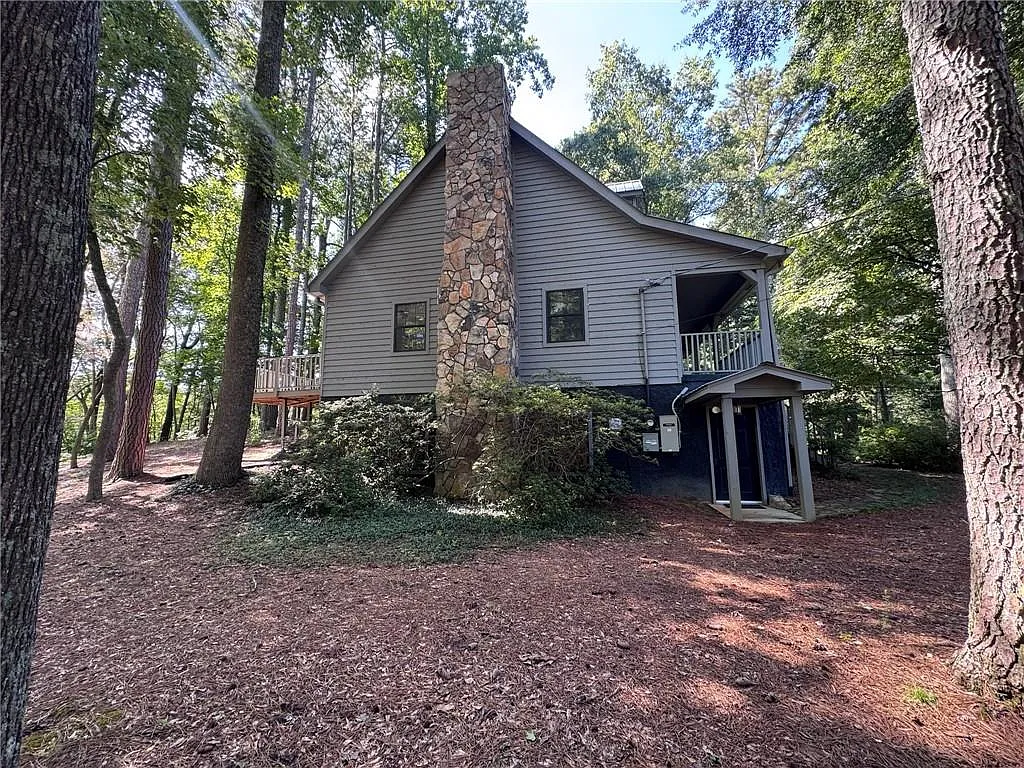 3 bed, 3.0 bath, 2516 sqft, $2,850 — Photo 3