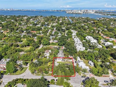 8701 NE 8th Ct, Miami, FL, 33138