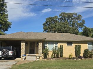 466 W 7th St, Newark, AR 72562