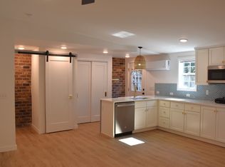 21 Edinburgh Rd #A, Charleston, SC 29407