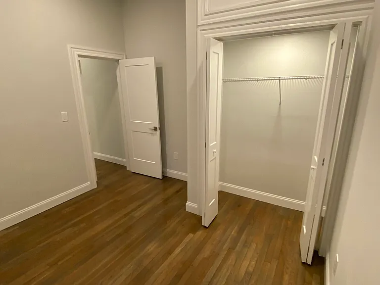 102 Queensberry St #2 — Photo 16
