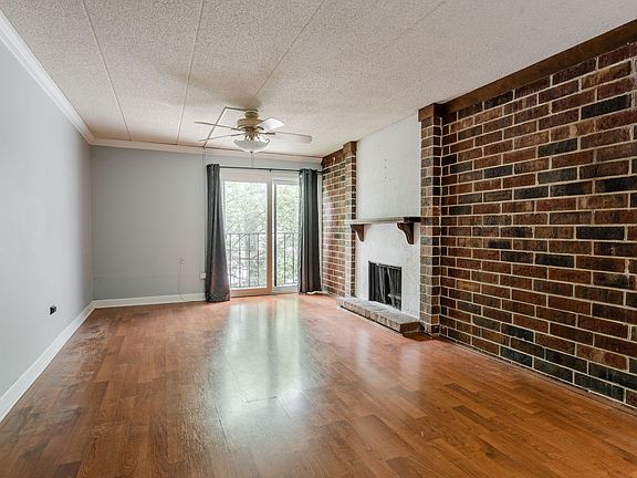 4th image of 915 W Montana St APT 12