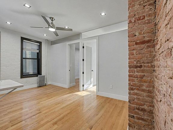 2nd image of 20 Prince St #30