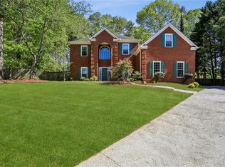 2461 Peregrine Trl, Suwanee, GA 30024