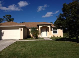 521 SW Duxbury Ave, Port Saint Lucie, FL 34983