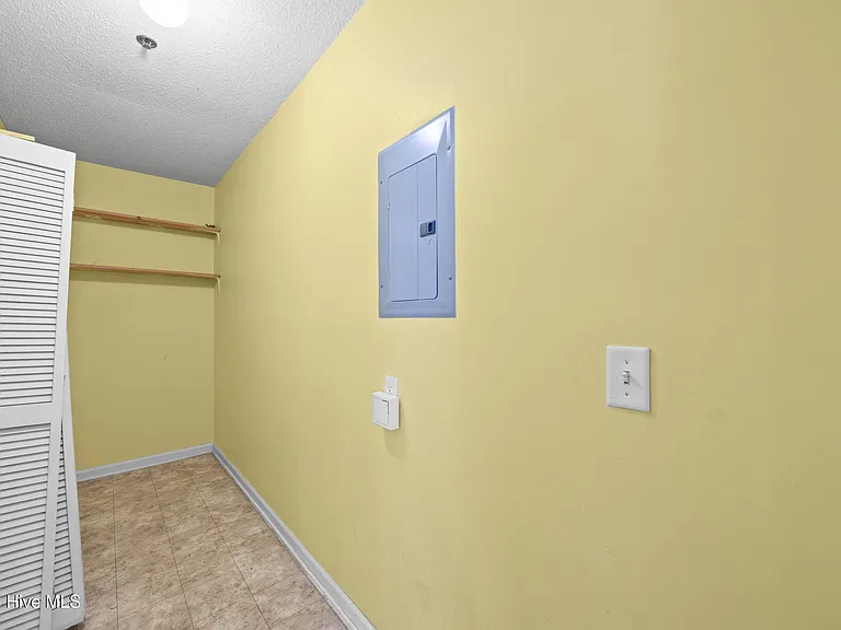 1604 Willoughby Park Ct #1 — Photo 14