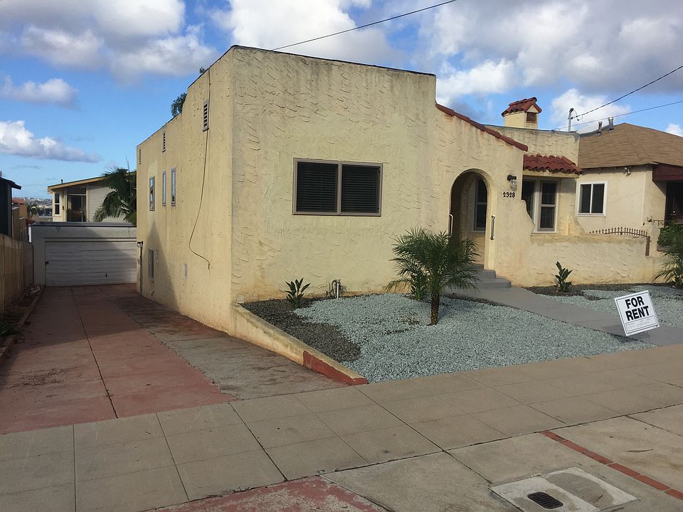 1st image of 2328 Brant St