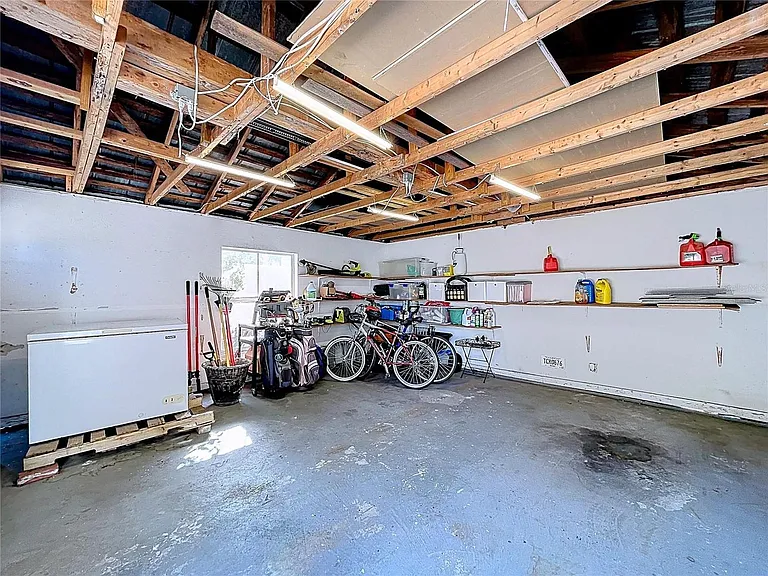 901 W Baker St — Photo 18