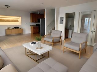 Sycamore (1220), Los Angeles, CA 90038