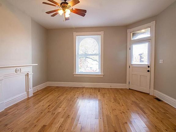 2nd image of 714 Shenandoah Ave #2W