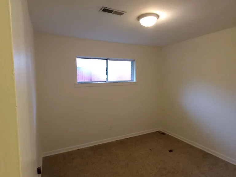 936 Fortwood St #A — Photo 12