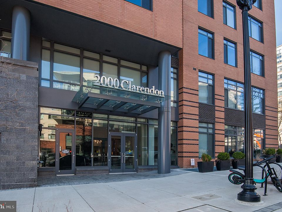 1st image of 2000 Clarendon Blvd #1206