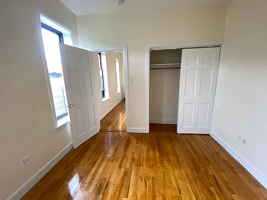 Rented by Miracle Capital | media 13