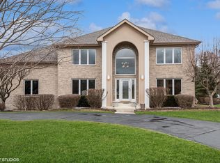 401 Cherry Creek Ln, Prospect Heights, IL 60070