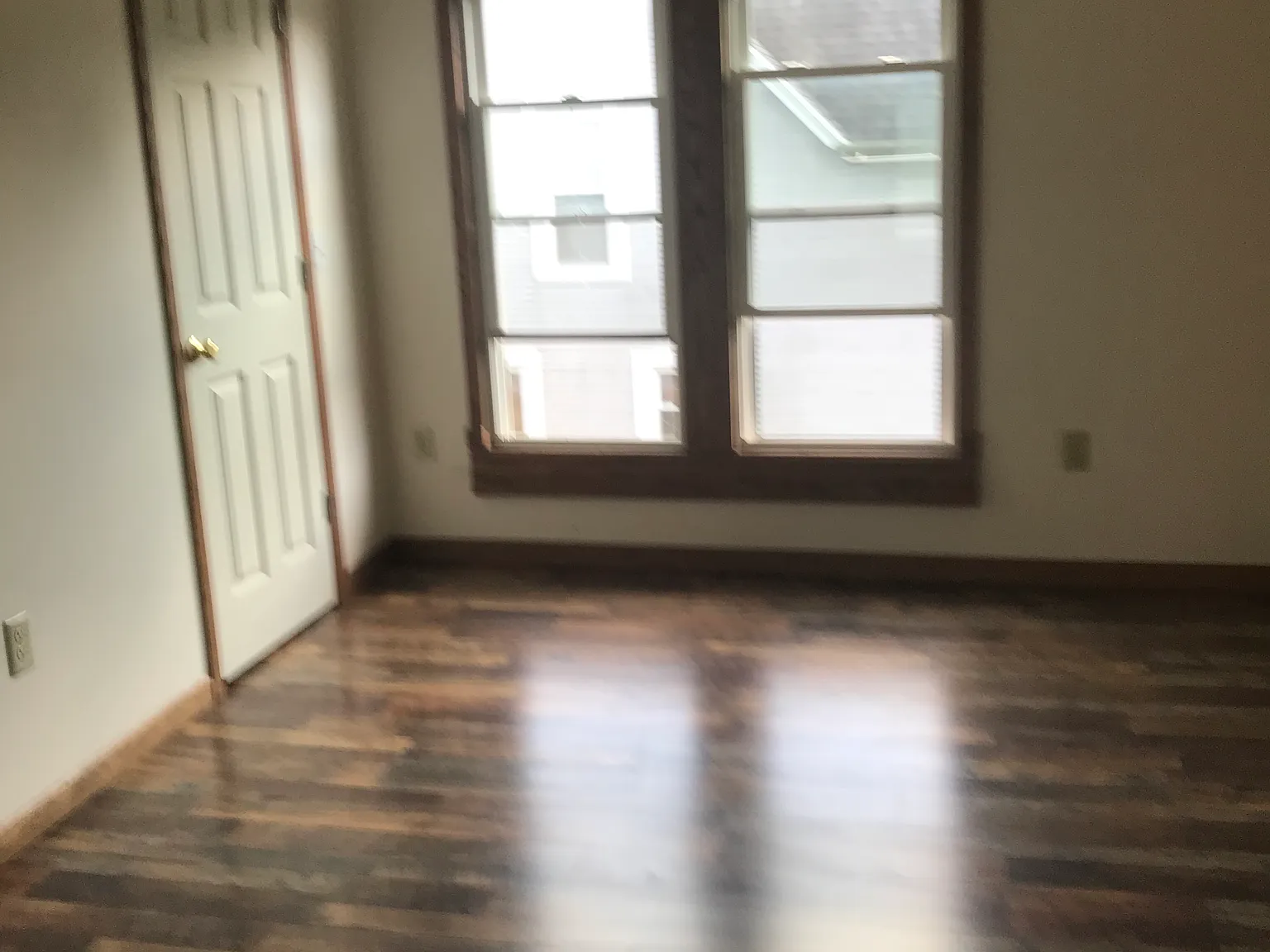 2 bed, 700 sqft, $1,050 — Photo 3
