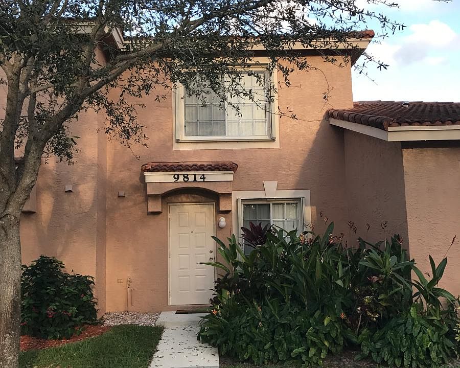 1st image of 9814 Kamena Cir