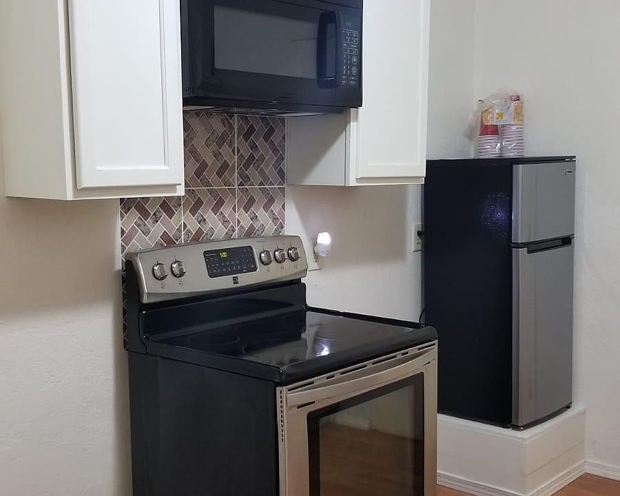 1st image of 504 W San Antonio Ave #5
