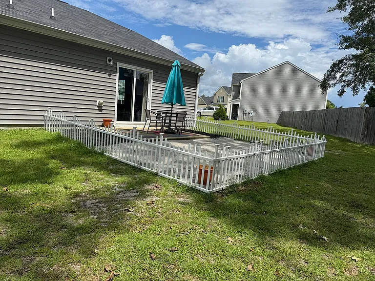 102 Jessica Ct — Photo 18