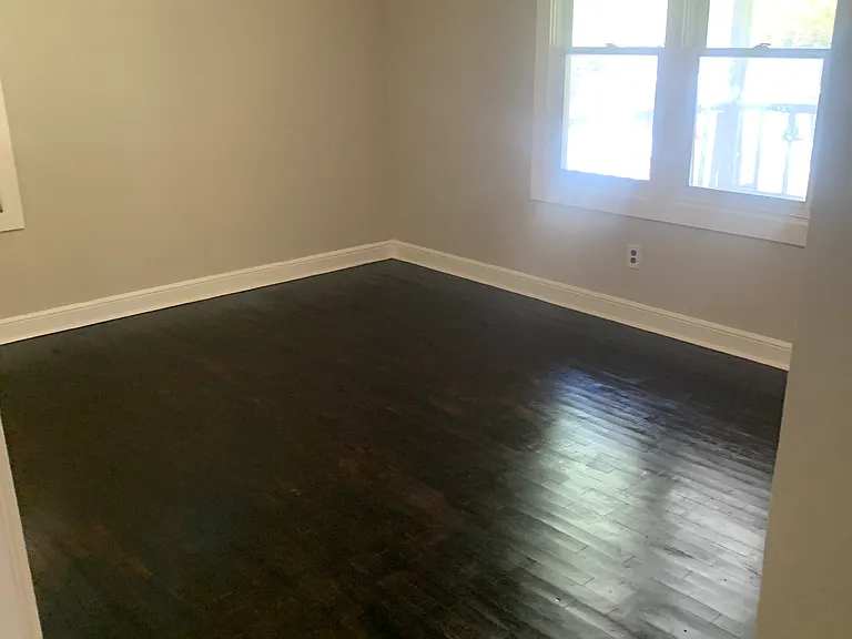 217 Linda Ln SE — Photo 2