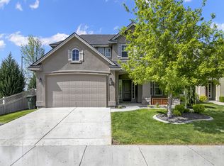 5274 W McMurtrey St, Meridian, ID 83646