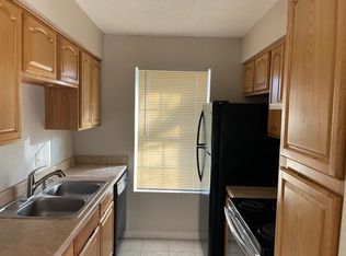 622 Crestbrook Ln #4, Grand Prairie, TX 75052