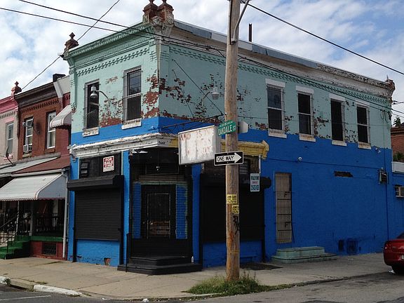 5th image of 2501 W Oakdale St