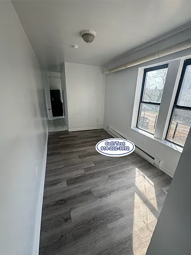 92 Ash St #1R Photo 1