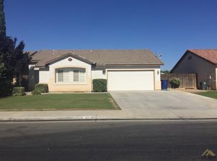 4217 Almond Grove Ln, Bakersfield, CA 93312