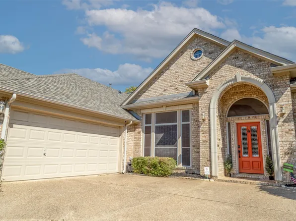 814 Doral Dr, Mansfield, TX 76063