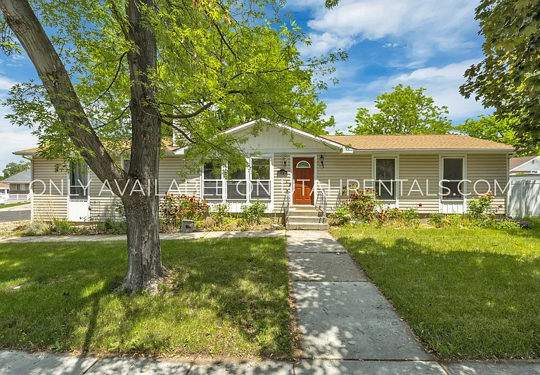 485 E 1150 N #4 — Photo 15