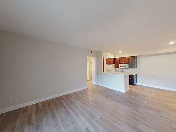 3rd image of 4200 Nord Hwy #2209