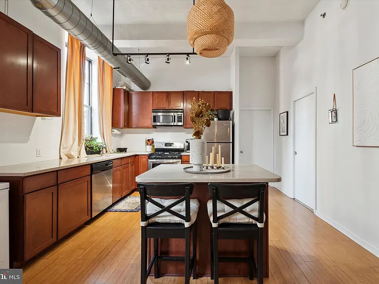1637 Poplar St #N1 — Photo 9