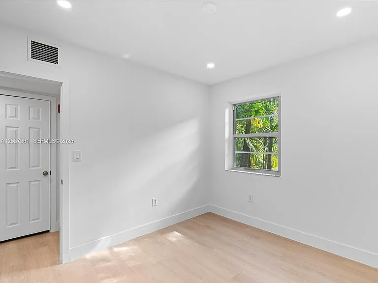 5625 SW 80th St #113B — Photo 12