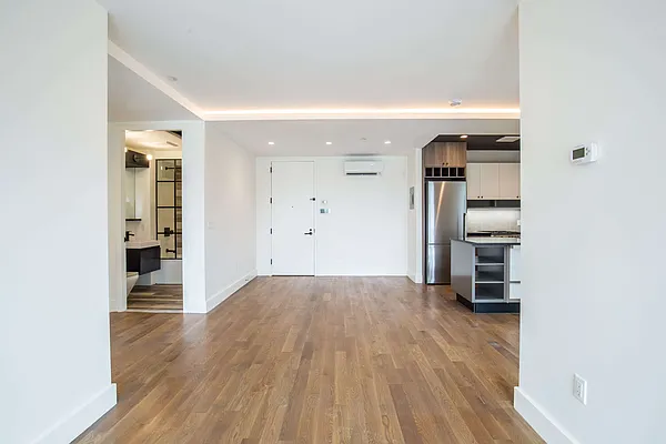 Rented by Nooklyn NYC LLC | media 93