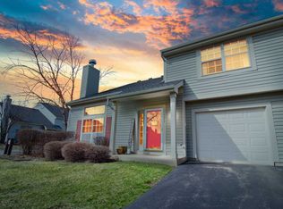1275 N Knollwood Dr #A19, Palatine, IL 60067
