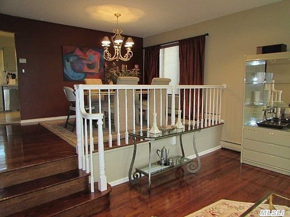 2nd image of 2734 Beatrice Ln