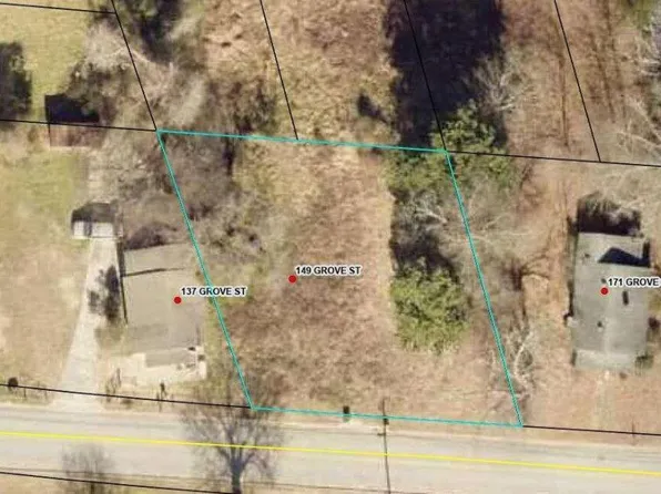 149 Grove St, Toccoa, GA 30577