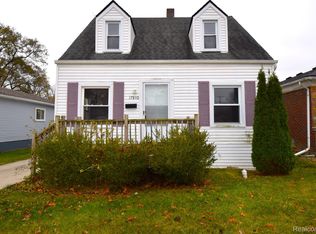 17840 Martin Rd, Roseville, MI 48066