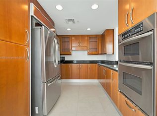 3001 Turnberry Way #1831, Miami, FL 33180