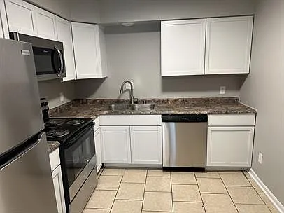 2844 Yellowstone Pkwy #C — Photo 2